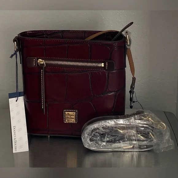 NWT…DOONEY AND BURKE CROC EMBOSSED LEATHER CROSSBODY HANDBAG IN BORDEAUX - Picture 9 of 14